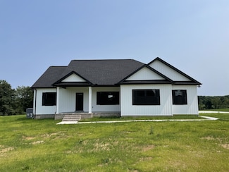 103 Hidden Hills Ln, Summertown, TN 38483