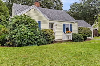 32 Worthen Ave, Weymouth, MA 02188