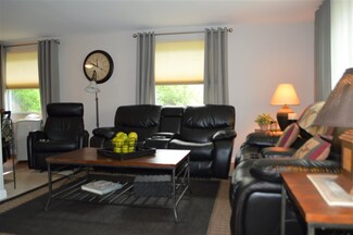 1 Colonial Dr, Pembroke, NH 03275