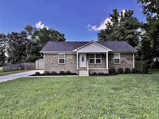 322 Debus St, Lawrenceburg, TN 38464