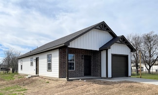 812 SE 15th St, Mineral Wells, TX 76067