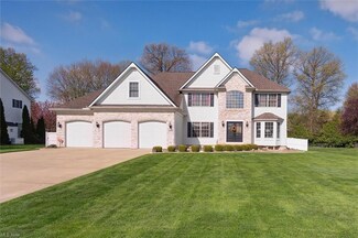 5476 Primavera Dr, Mentor, OH 44060