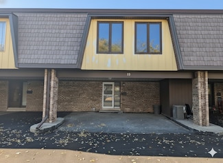 19 Cour Leroux, Palos Hills, IL 60465