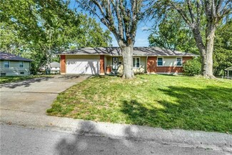 6909 N Central St, Kansas City, MO 64118