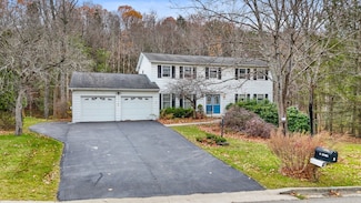 2 Azalea Dr, Apalachin, NY 13732