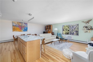 66 Girard Ave Unit 110, Newport, RI 02840