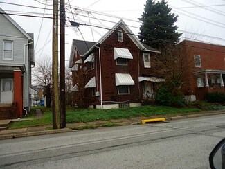 107 S 3rd St, Youngwood, PA 15697