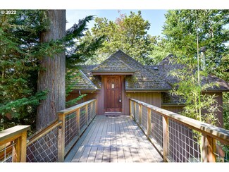 2900 Capital Dr, Eugene, OR 97403