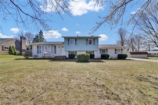 3358 Rolling Ridge Rd NE, Canton, OH 44721