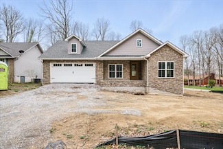 145 Lakeside Dr, Crossville, TN 38558