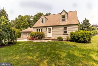 212 E Sycamore St, Snow Shoe, PA 16874