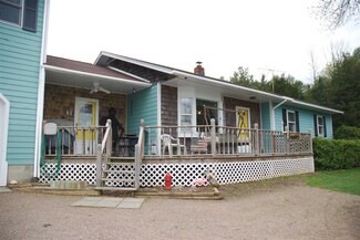 89 Hyde Rd, Grand Isle, VT 05458