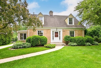 855 E Spooner Rd, Milwaukee, WI 53217