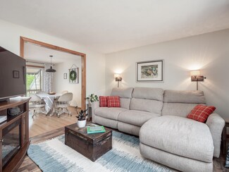 35 Scott Ln, Sandown, NH 03873