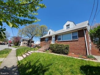 18 Howard Ave, Clifton, NJ 07013
