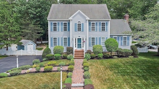 15 Quaker Ln, Seabrook, NH 03874