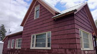 305 S Central Ave, Waterville, WA 98858