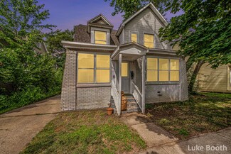 1051 Alpine Ave NW, Grand Rapids, MI 49504