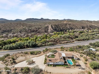 46623 N Grand Ave, Morristown, AZ 85342