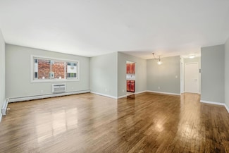 2453 Union Blvd Unit 3A, Islip, NY 11751