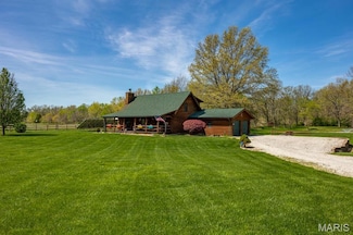 8729 Deer Crossing Ln, New Douglas, IL 62074