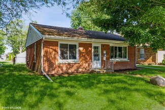 505 N Cleveland Ave, Bradley, IL 60915