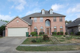 2315 Stennett Dr, Arlington, TX 76006