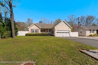 108 Lighthouse Dr, Manahawkin, NJ 08050