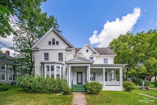 309 E 3rd St, Sandwich, IL 60548