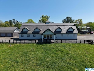 1025 8th St, Pleasant Grove, AL 35127