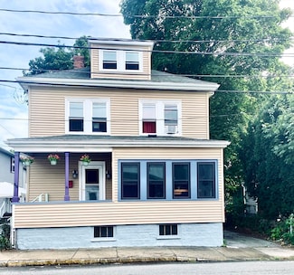 33 Campbell St, Woburn, MA 01801