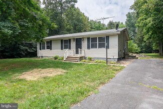 368 Upshur Dr, Inwood, WV 25428