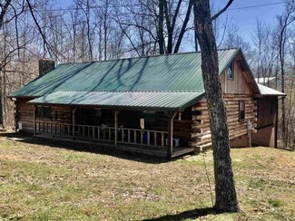 18 Oak Tree Ln, Springville, IN 47462