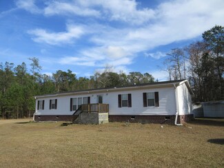 1390 Chicken Creek Rd, Jamestown, SC 29453