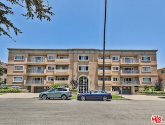 937 12th St Unit 308, Santa Monica, CA 90403