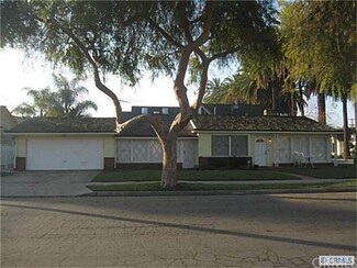 868 W 21st St, Long Beach, CA 90806