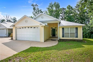 683 Calhoun Dr, Abbeville, AL 36310