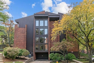 514 Coeur de Royale Dr Unit 301, Saint Louis, MO 63141