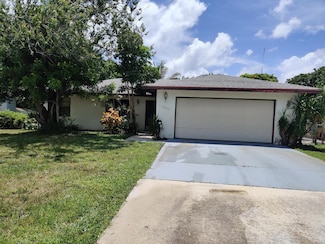 19052 SE Hillcrest Dr, Jupiter, FL 33469