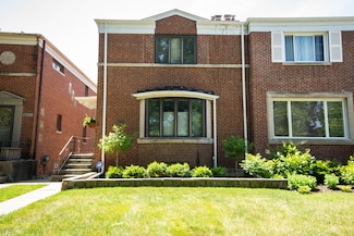 8213 Lake St, River Forest, IL 60305