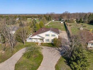 6141 Old 31 S, Charlevoix, MI 49720