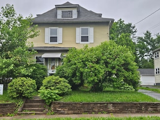 142 Henry St, New Britain, CT 06051