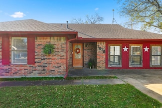 1010 Bolivar St, Sanger, TX 76266