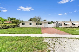 5810 SW 38th Ct, Davie, FL 33314