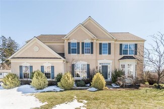 2056 Worthington Ct, Macungie, PA 18062