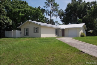 1200 Claymore St, Inverness, FL 34450