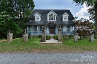 150 8th Ave, New London, NC 28127