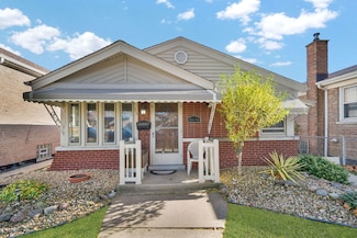 5611 S Monitor Ave, Chicago, IL 60638