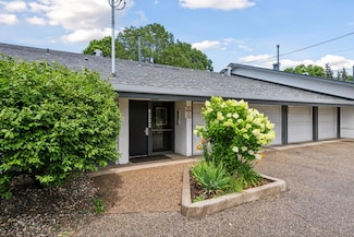 8252 Fremont Ave S Unit A, Bloomington, MN 55420