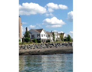 184 Halsted Dr Unit 184, Hingham, MA 02043